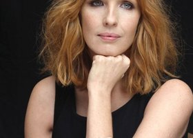 Kelly Reilly nude