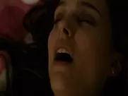 Mila Kunis and Natalie Portman fuck in the bedroom in drama movie Black Swan (2010) hottest movie sex scenes